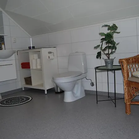 Cozy Penthouse Apartment Tustna *