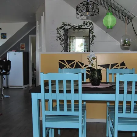 Cozy Penthouse Apartment Tustna Apartament *